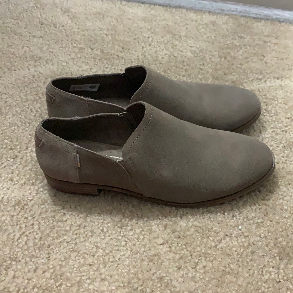 Toms